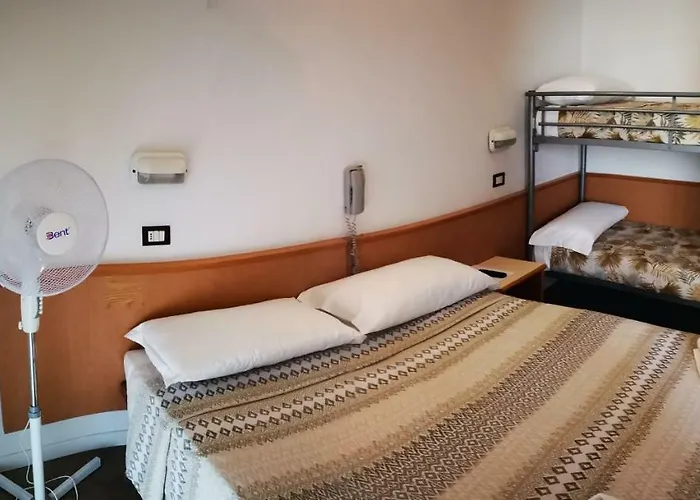 Lexington Hostel Ρίμινι