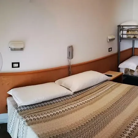 Lexington Hostal Rímini